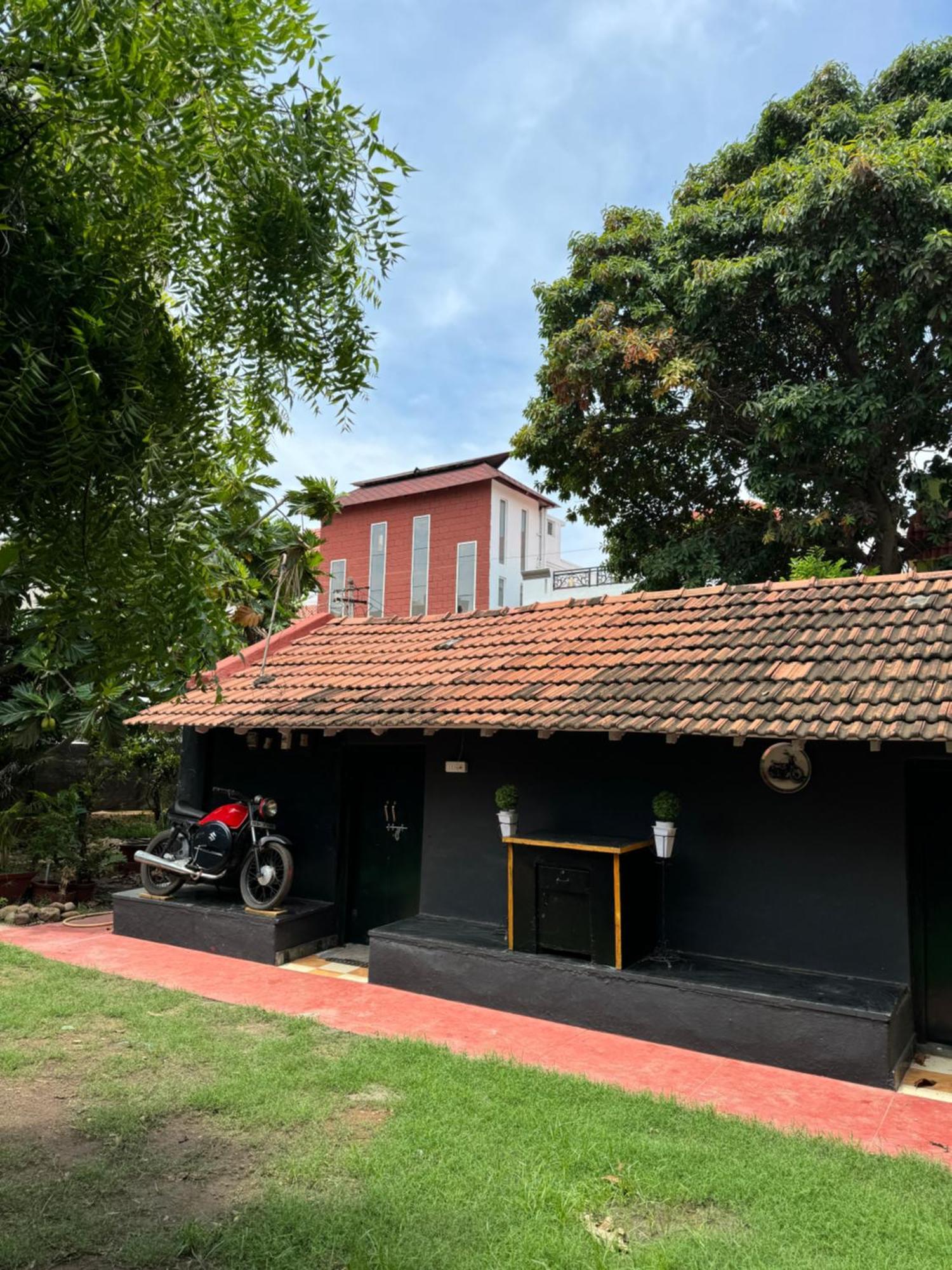 The Lazy Palm Shack Otel Coimbatore Dış mekan fotoğraf