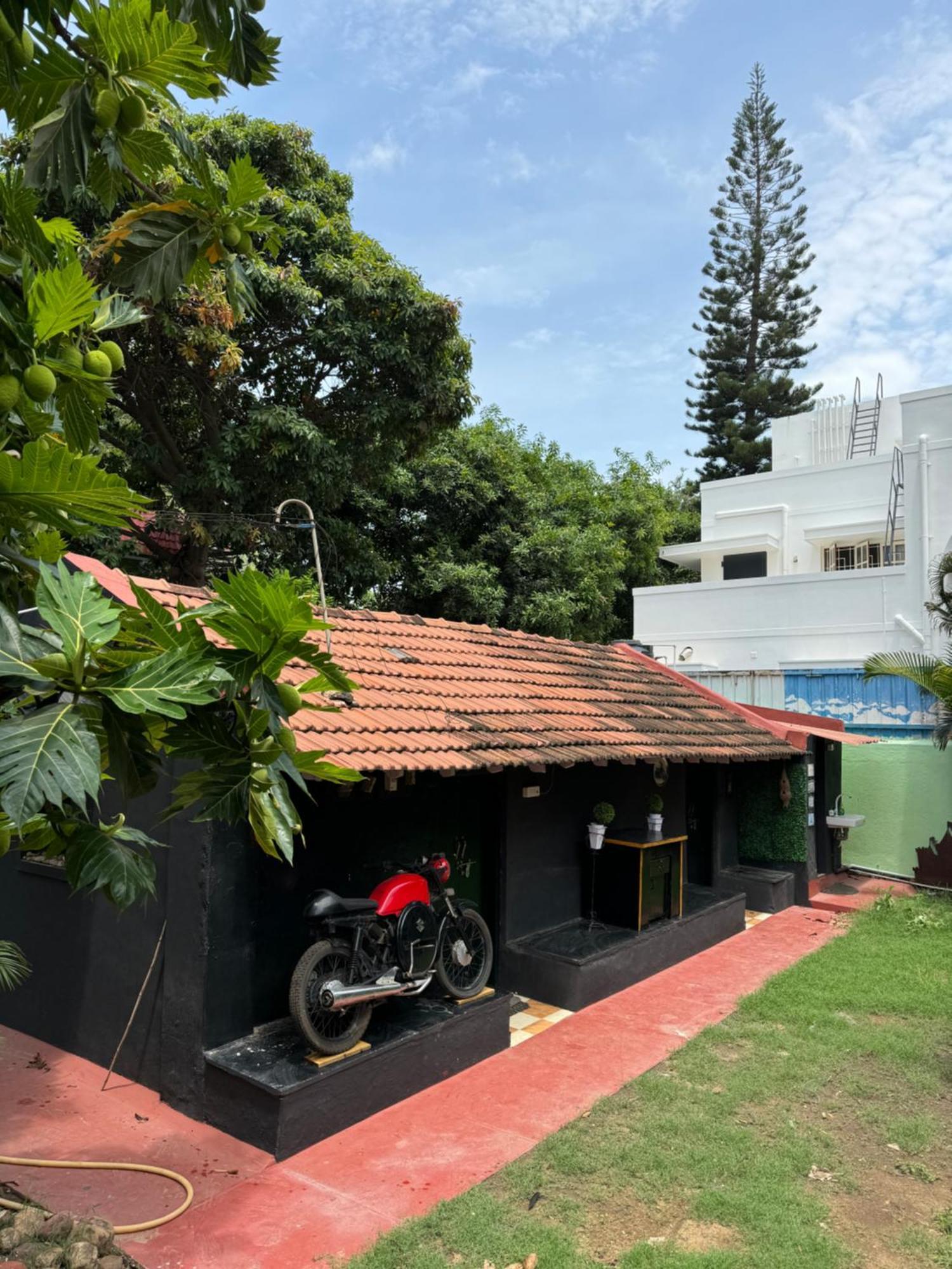 The Lazy Palm Shack Otel Coimbatore Dış mekan fotoğraf